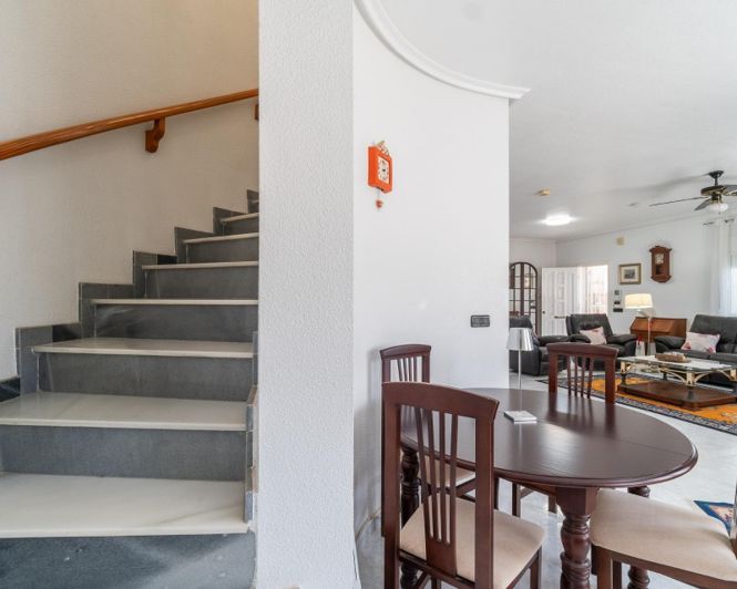 Image No.12-3 Bed Villa for sale