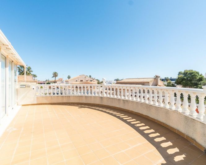 Image No.36-3 Bed Villa for sale