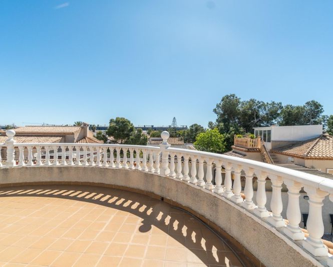 Image No.37-3 Bed Villa for sale