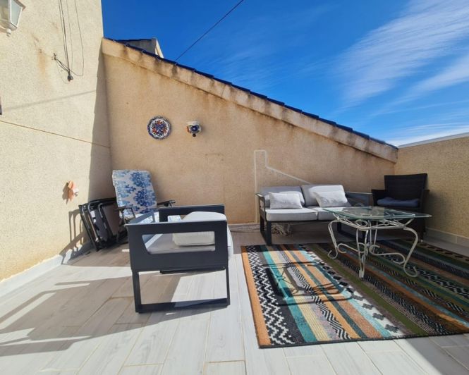 Image No.10-3 Bed Townhouse for sale