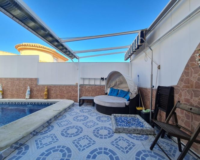 Image No.17-3 Bed Townhouse for sale