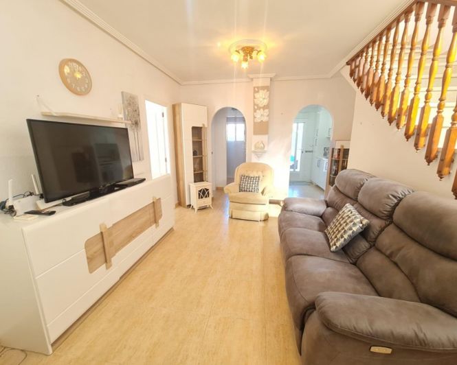 Image No.21-3 Bed Townhouse for sale