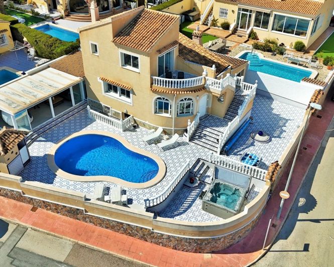Image No.4-3 Bed Villa for sale
