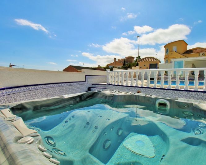 Image No.6-3 Bed Villa for sale