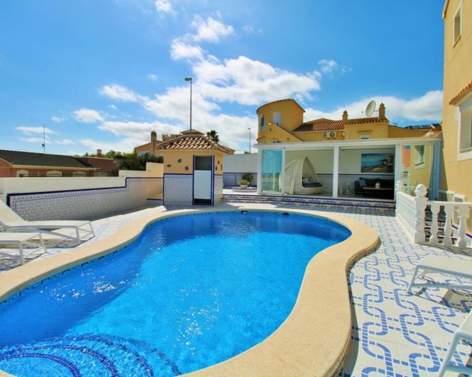 Image No.9-3 Bed Villa for sale