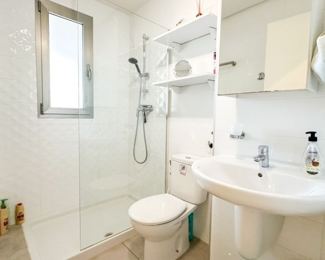 Image No.15-2 Bed Apartment for sale