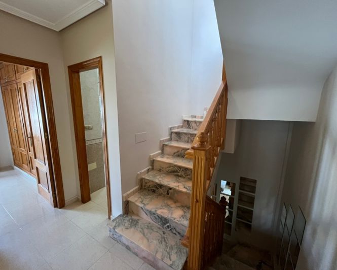 Image No.39-3 Bed Villa for sale