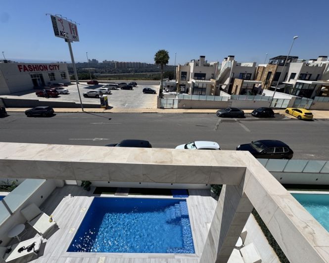 Image No.28-4 Bed Villa for sale