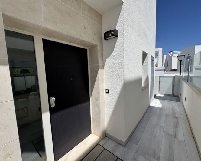 Image No.39-4 Bed Villa for sale