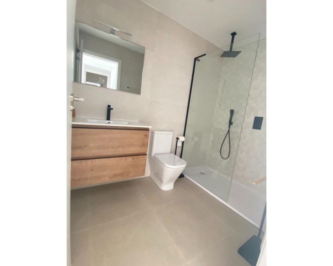 Image No.26-2 Bed Apartment for sale