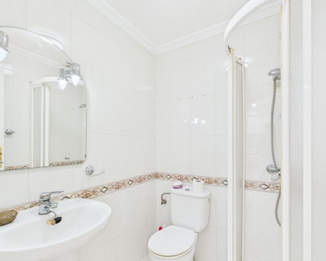 Image No.17-2 Bed Apartment for sale