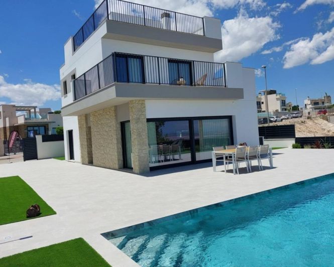 Image No.3-5 Bed Villa for sale