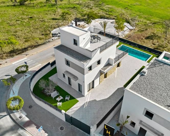 Image No.5-5 Bed Villa for sale