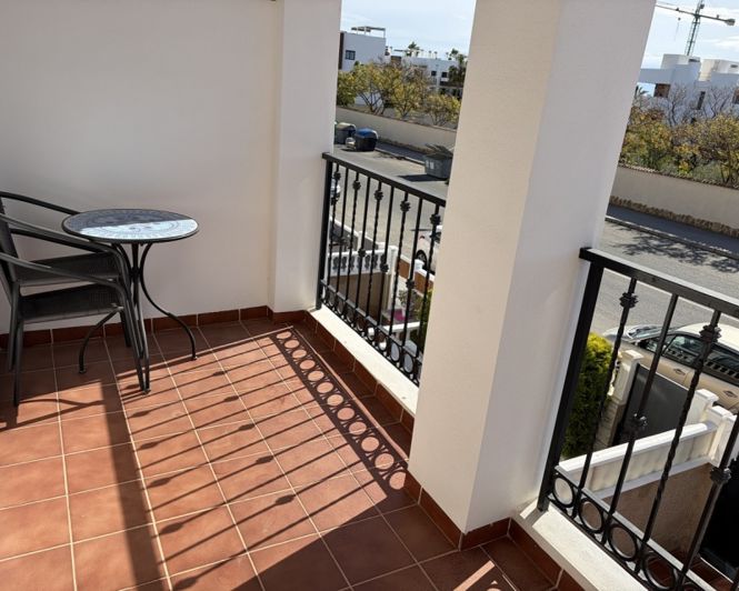 Image No.17-2 Bed Townhouse for sale