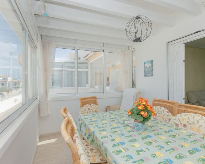 Image No.15-3 Bed Apartment for sale