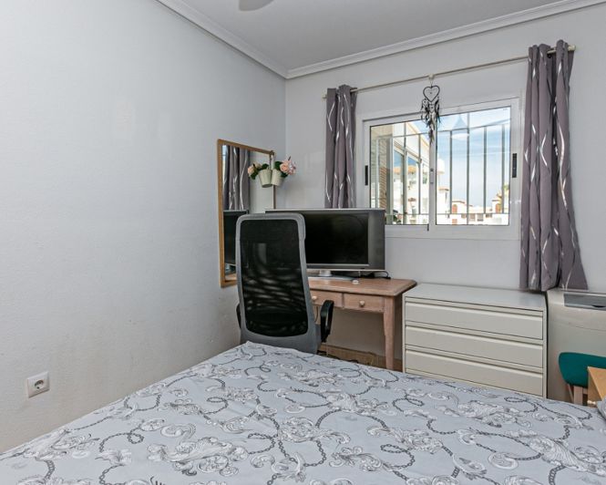 Image No.21-3 Bed Apartment for sale