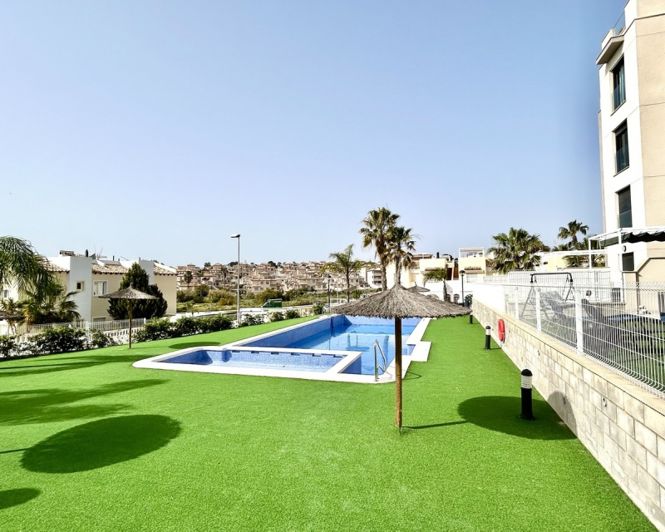 Image No.32-2 Bed Apartment for sale