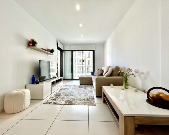 Image No.5-2 Bed Apartment for sale
