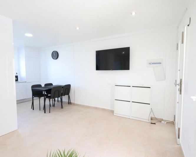 Image No.9-2 Bed Apartment for sale