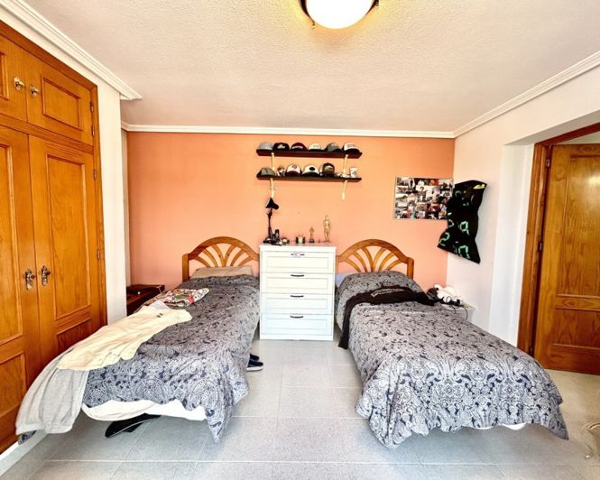 Image No.26-3 Bed Villa for sale