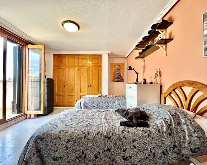 Image No.27-3 Bed Villa for sale