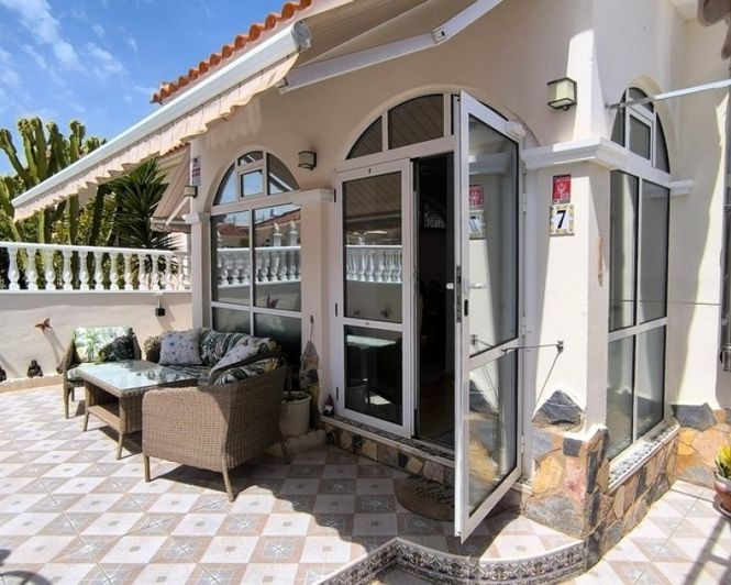 Image No.2-3 Bed Villa for sale