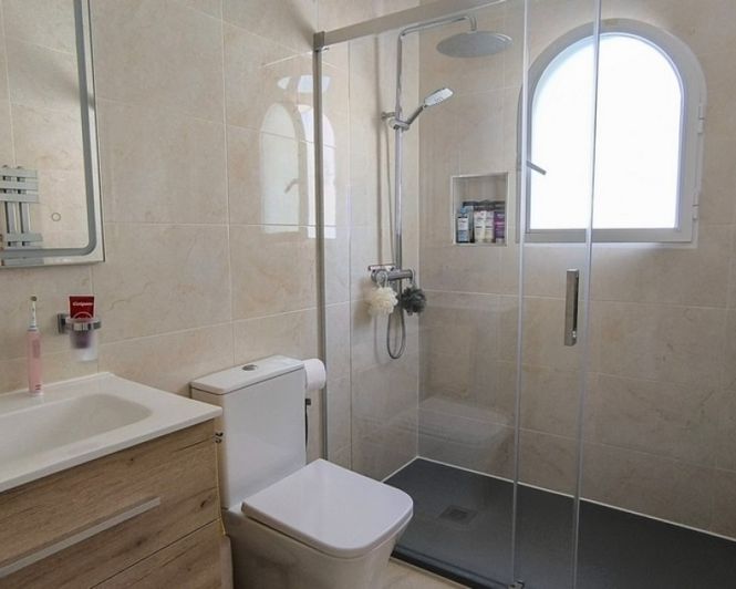 Image No.9-3 Bed Villa for sale