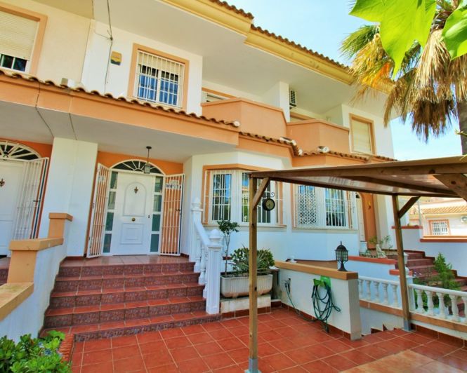 Image No.2-Maison de ville de 3 chambres à vendre à Villamartin