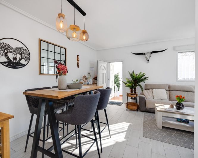 Image No.18-3 Bed Villa for sale