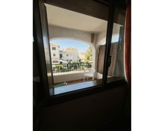 1446817lg