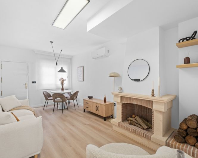 Image No.5-3 Bed Townhouse for sale
