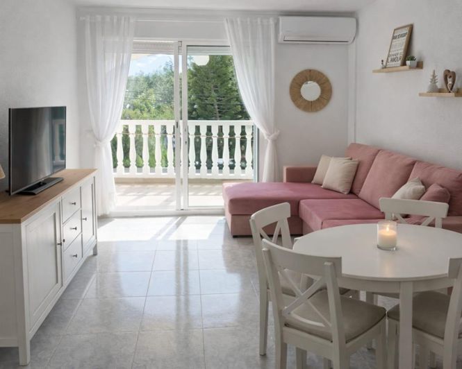 Image No.4-2 Bed Townhouse for sale