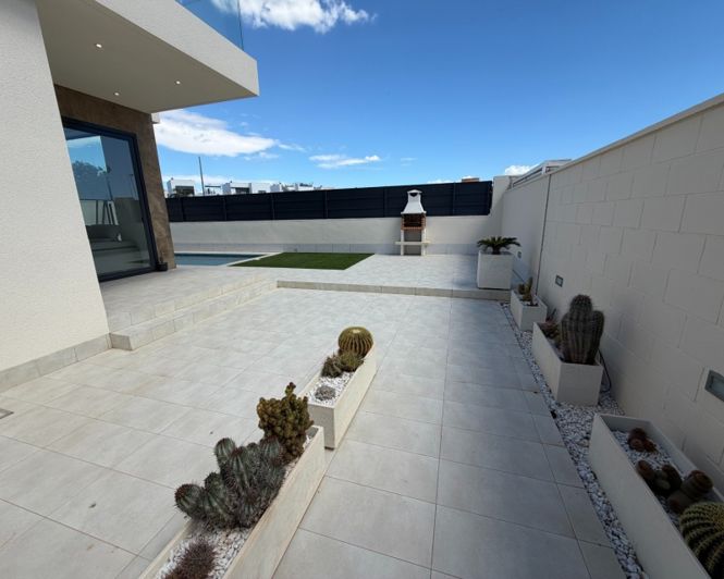 Image No.25-3 Bed Villa for sale