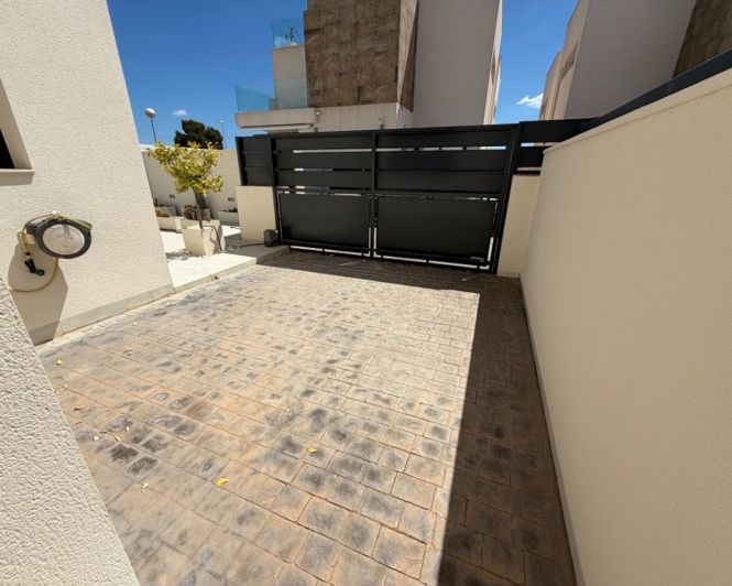 Image No.26-3 Bed Villa for sale