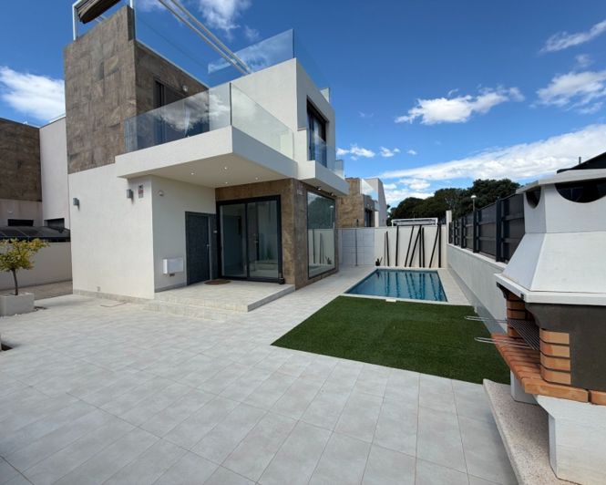 Image No.30-3 Bed Villa for sale