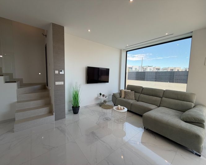 Image No.6-3 Bed Villa for sale