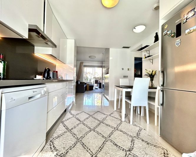 Image No.11-2 Bed Apartment for sale