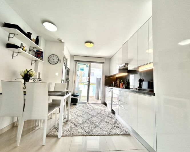 Image No.13-2 Bed Apartment for sale