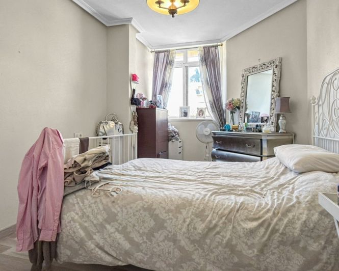 Image No.10-2 Bed Townhouse for sale