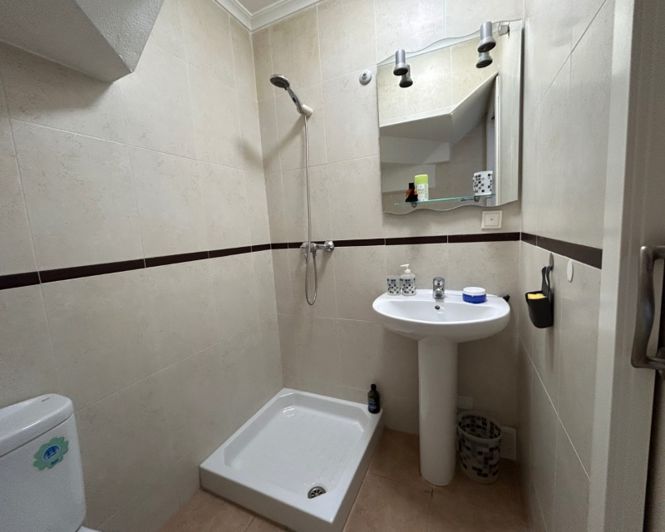 Image No.20-2 Bed Apartment for sale