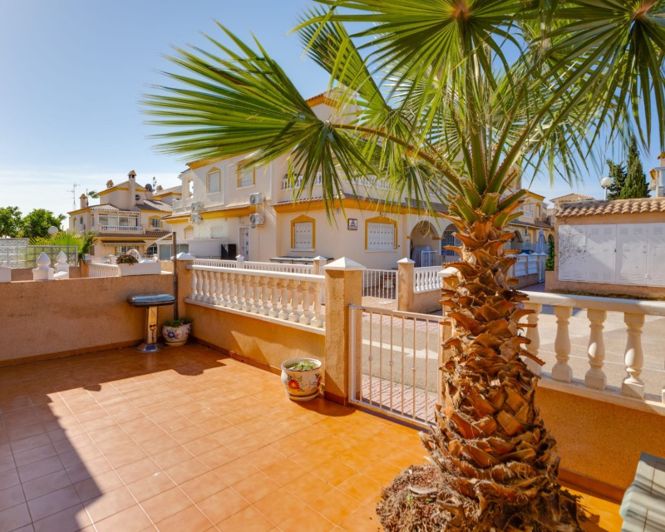 Image No.11-3 Bed Townhouse for sale