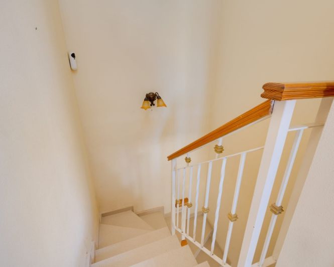 Image No.19-3 Bed Townhouse for sale