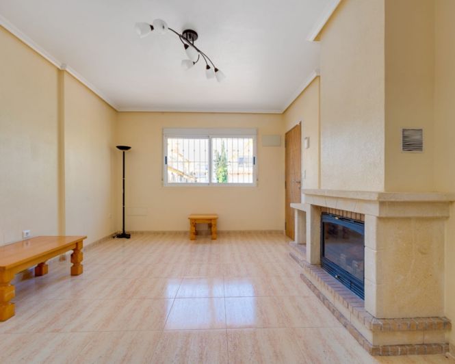 Image No.4-3 Bed Townhouse for sale