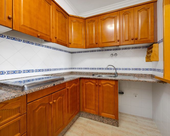 Image No.5-3 Bed Townhouse for sale