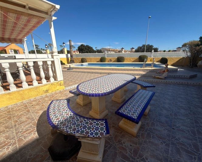 Image No.2-Villa de 3 chambres à vendre à Cabo Roig
