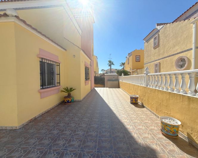 Image No.37-Villa de 3 chambres à vendre à Cabo Roig