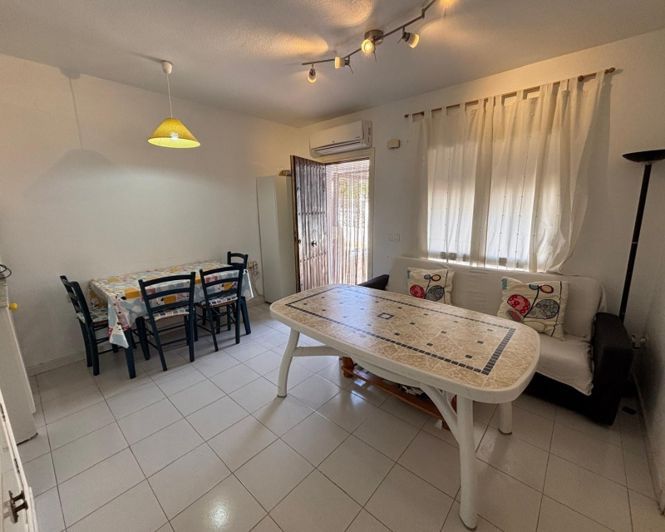 Image No.2-4 Bed Villa for sale