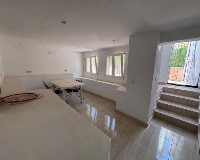 Image No.26-4 Bed Villa for sale