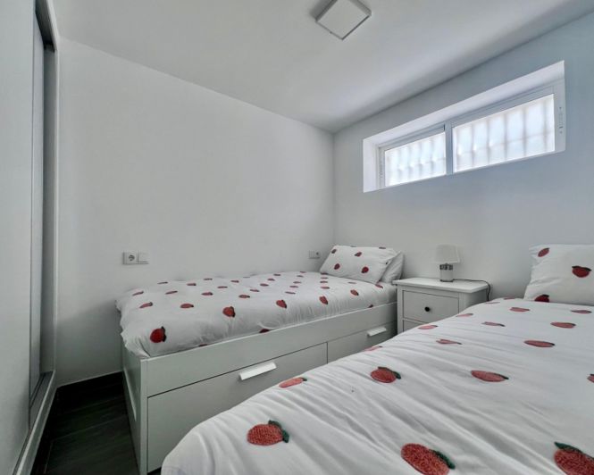 Image No.37-5 Bed Villa for sale