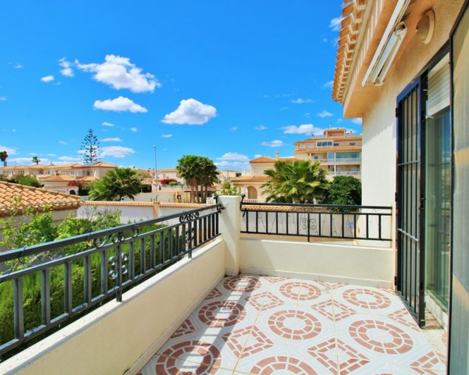 Image No.20-3 Bed Villa for sale